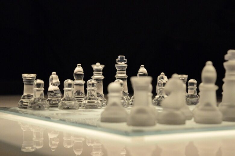 chess, chess pieces, glass, reflection, chess set, chessboard, glass chess set, glass chess pieces, glass chess, glass chessboard, strategy game, board game, chess, chess, chess, chess, chess